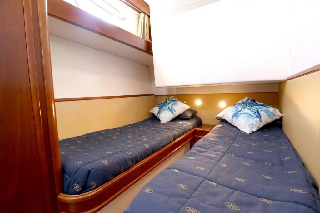 Private Yacht, We Love Our Guests Лиссабон Экстерьер фото